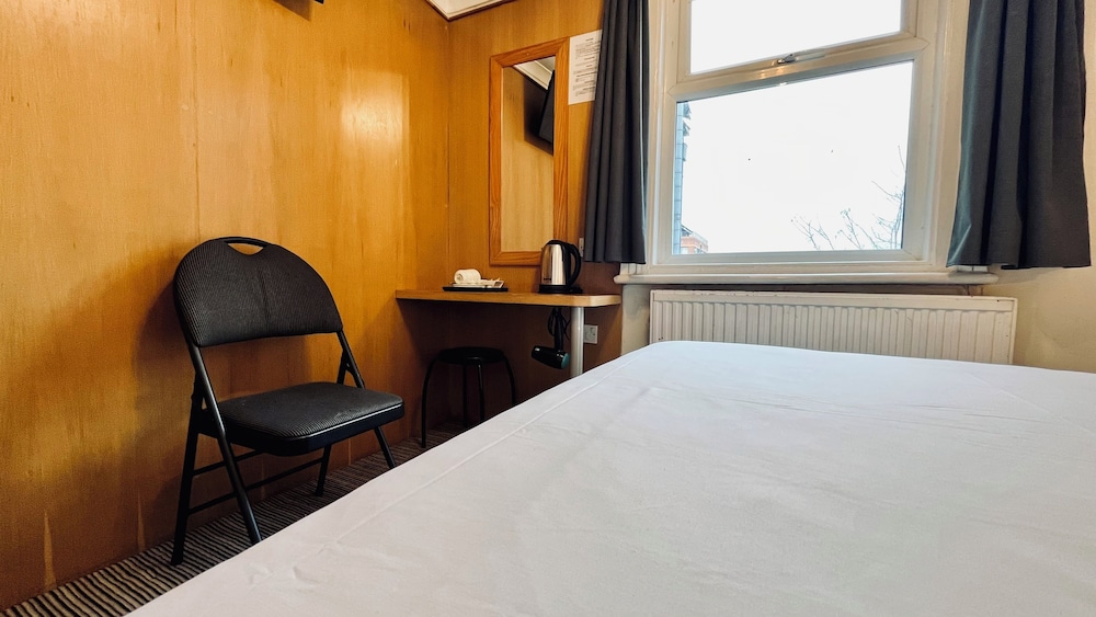 West Cromwell Hotel 31/60