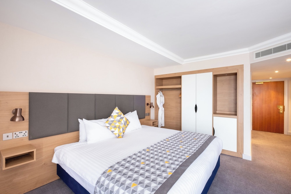 1 Bedroom, Super, Suite
