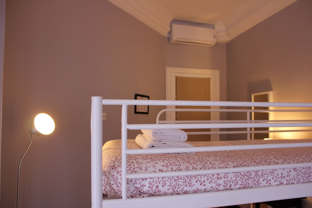 B&B Hi Valencia Canovas 37/60