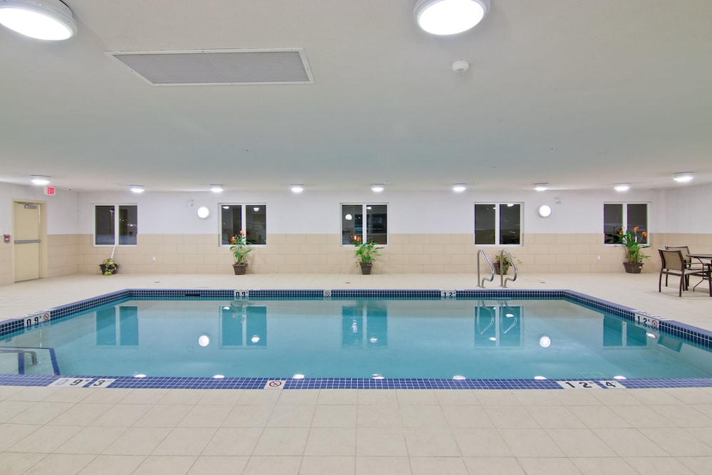 Wingate by Wyndham Fort Saskatchewan 39/64