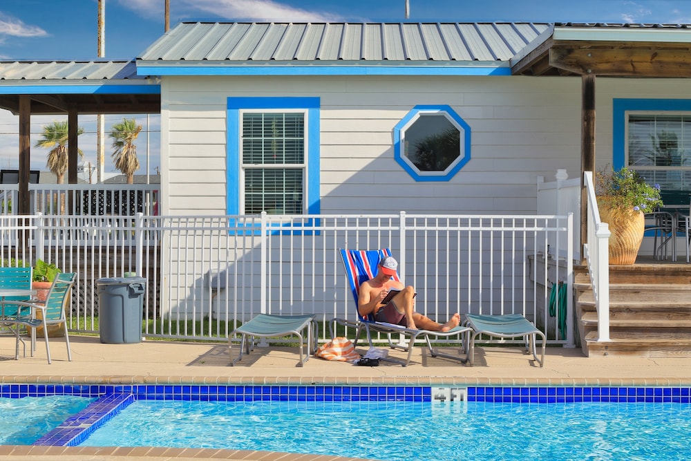 Tropic Island Resort 34/40
