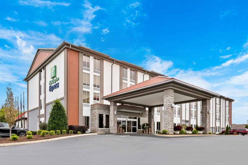 Holiday Inn Express Nashville-Hendersonville 34/41