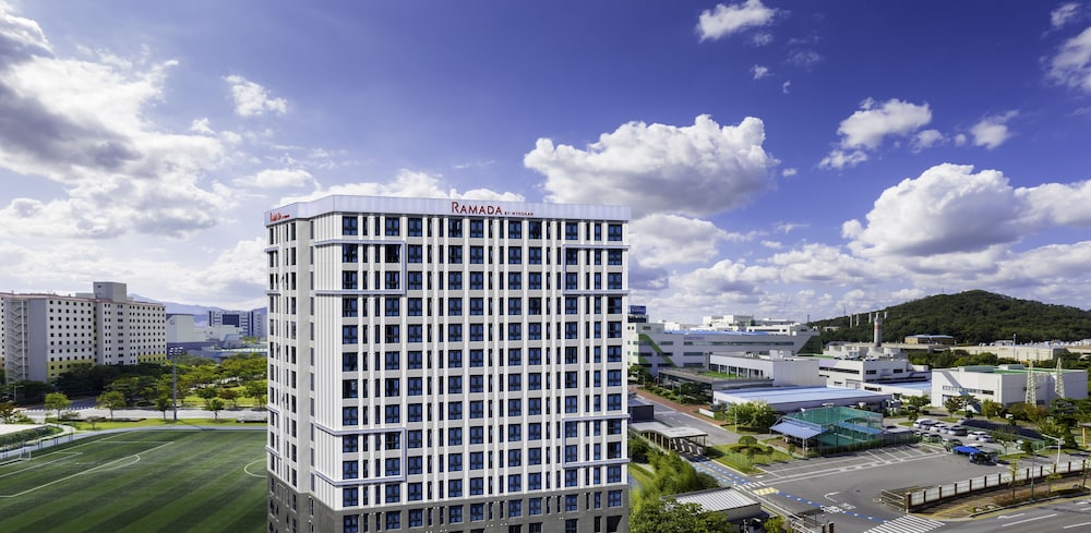 Ramada by Wyndham Gumi 4/50