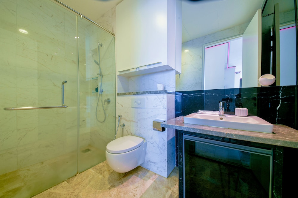 Flixses Suites at platinum KLCC 50/50