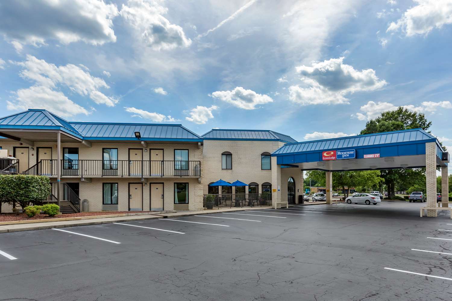 Econo Lodge Fayetteville, NC 28/31