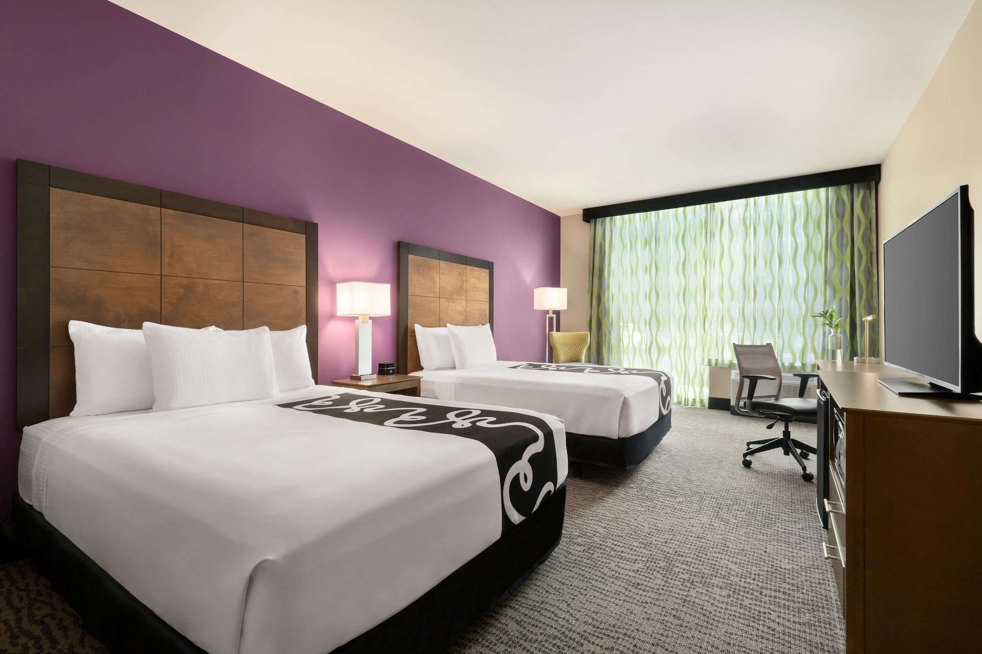Room, 2 Queen Beds, Accessible, La Quinta Inn And Suites by Wyndham Burlington 2/3