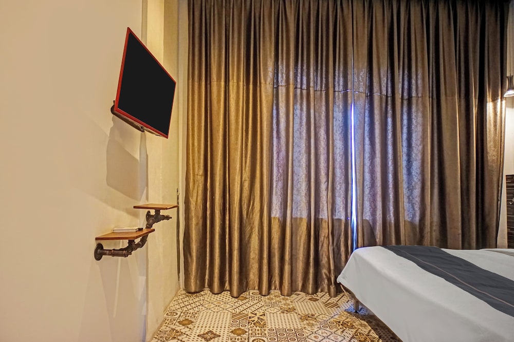 Hotel O near Ringroad City Walk XXI formerly Mitrotel Medan 28/39