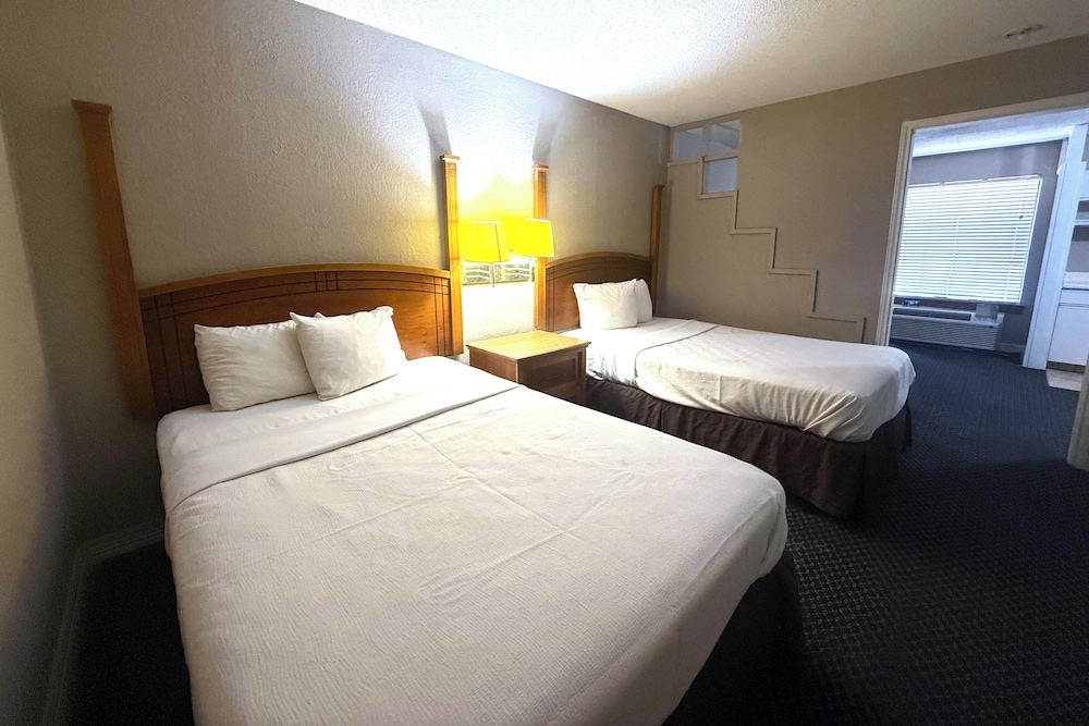 Suite, 2 Double Beds