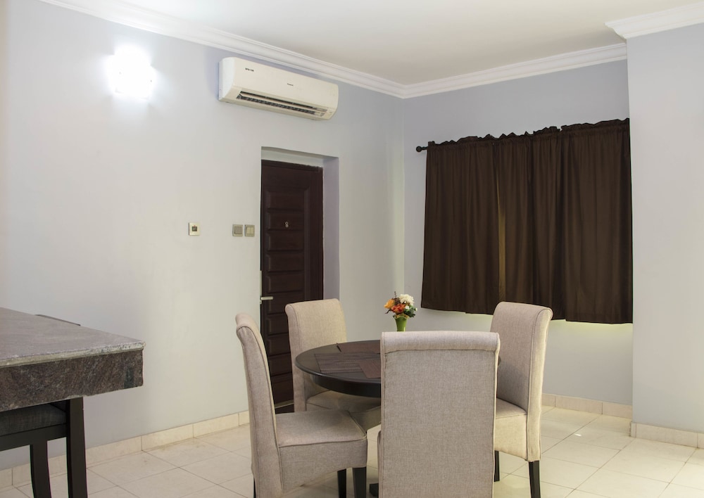 Dfs Luxury Apartments 23/26