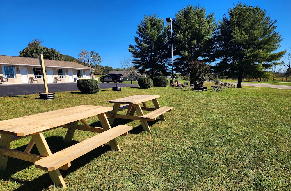 Fox Mountain Inn 44/50
