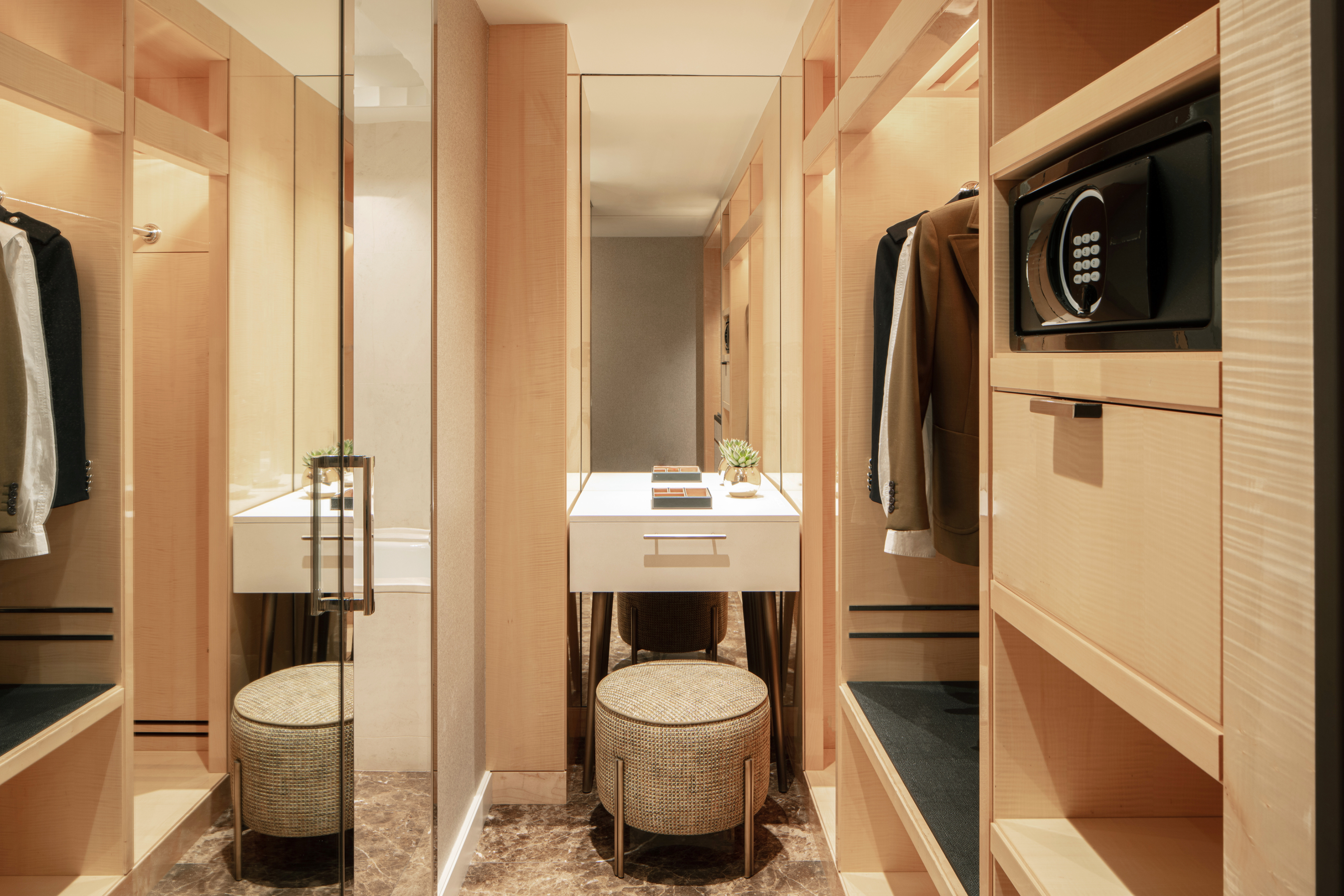 Four Seasons Hotel London at Park Lane 49/50