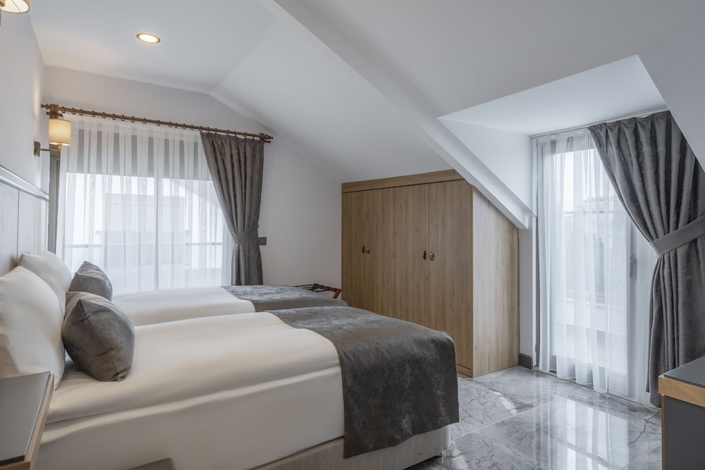 Quality Gold Suite Hotel 9/50