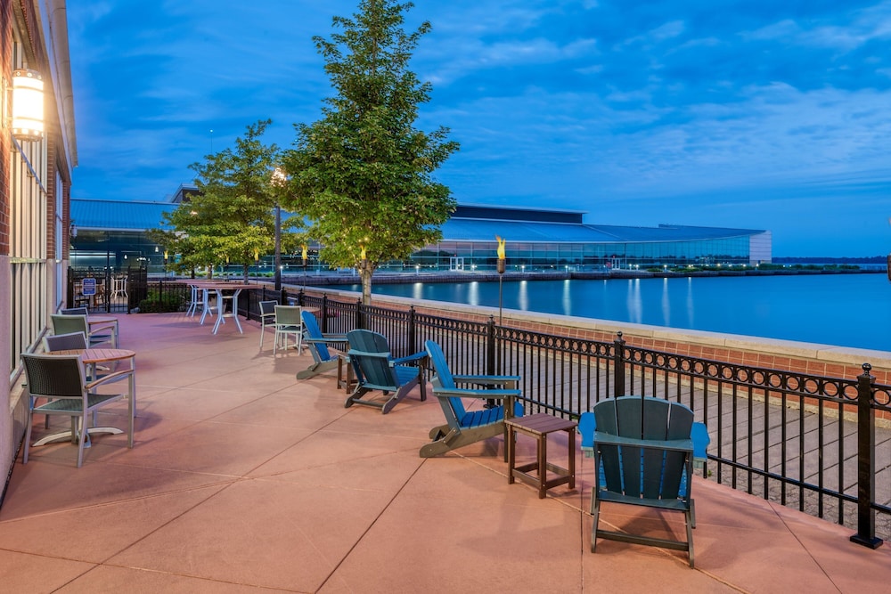 Sheraton Erie Bayfront Hotel in ERIE - PA