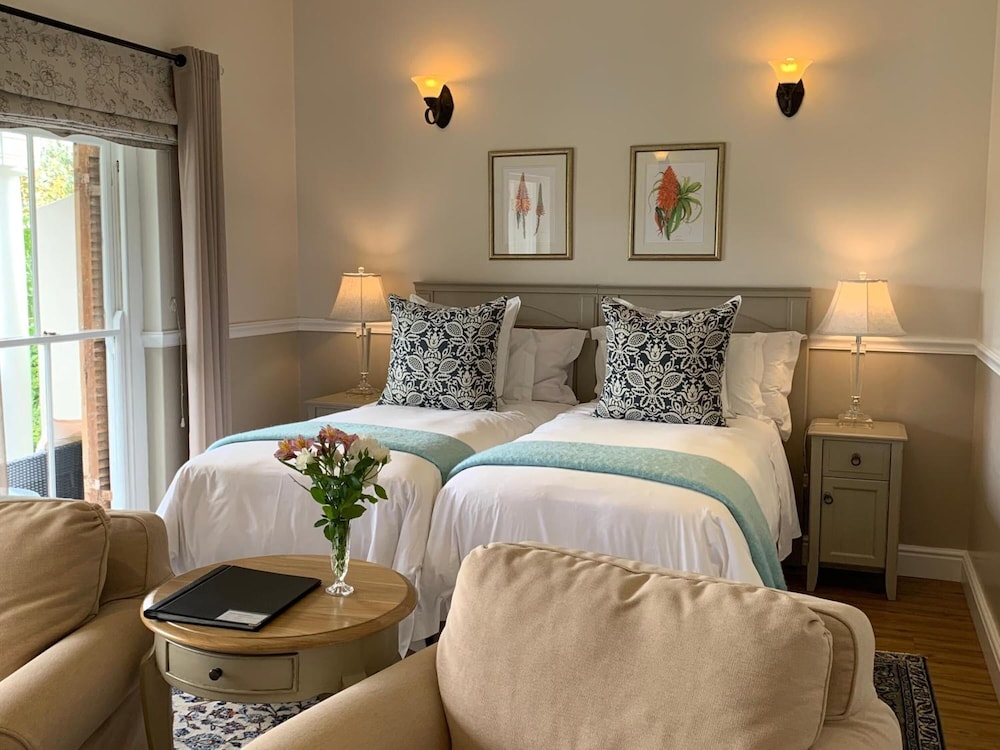 Montagu Vines Guest House 8/50