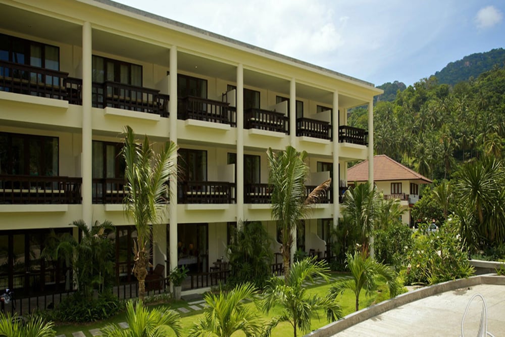 Ban S Diving Resort 1/45