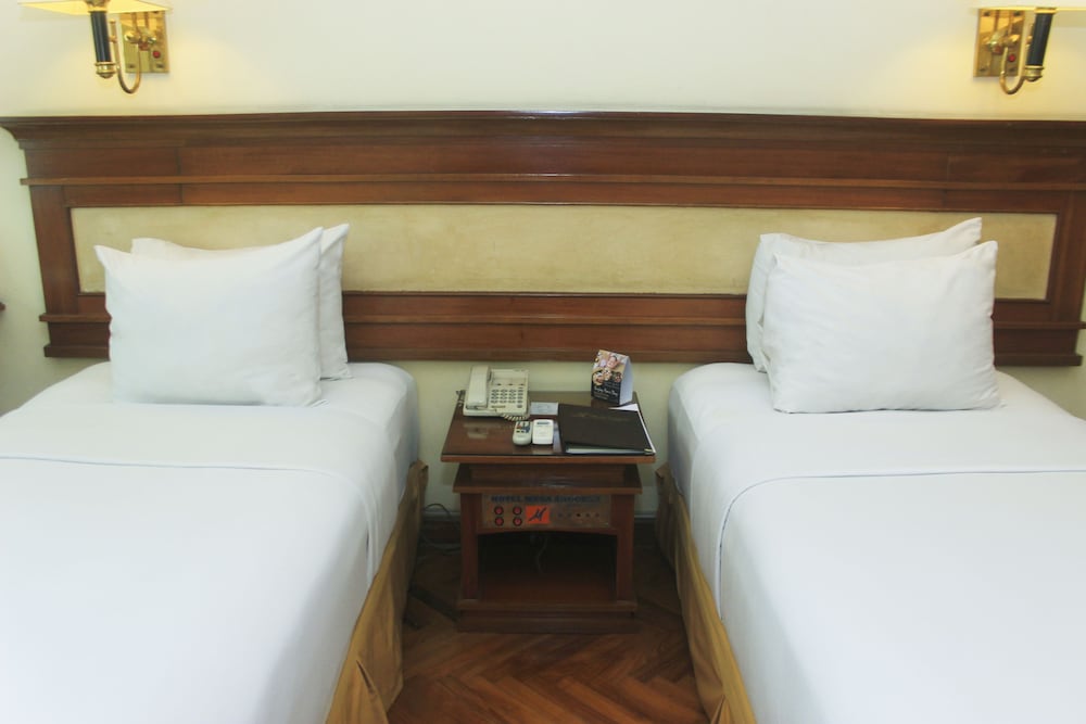 Mega Anggrek Hotel and Convention 14/57
