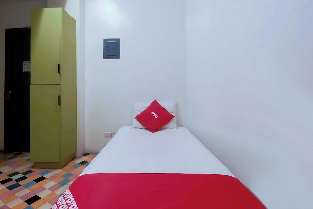 Junction Hostels 27/50
