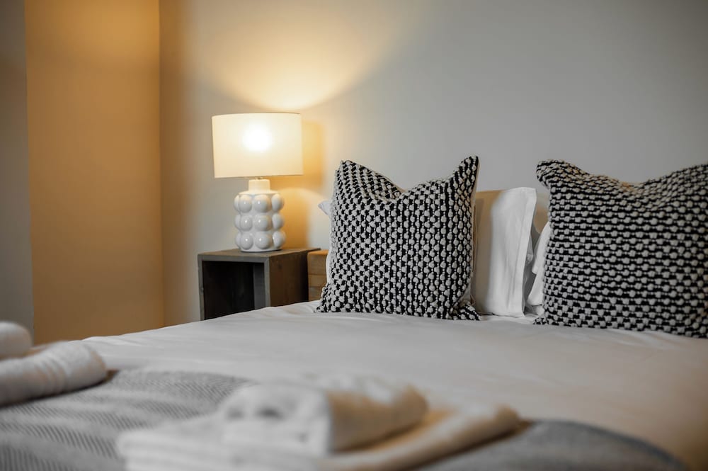 VESTO Three Bedroom Apartment in Clapham 11/26