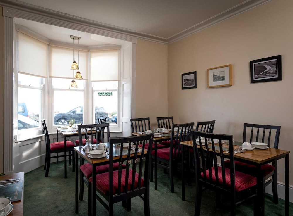 Channel View Guest House 32/44