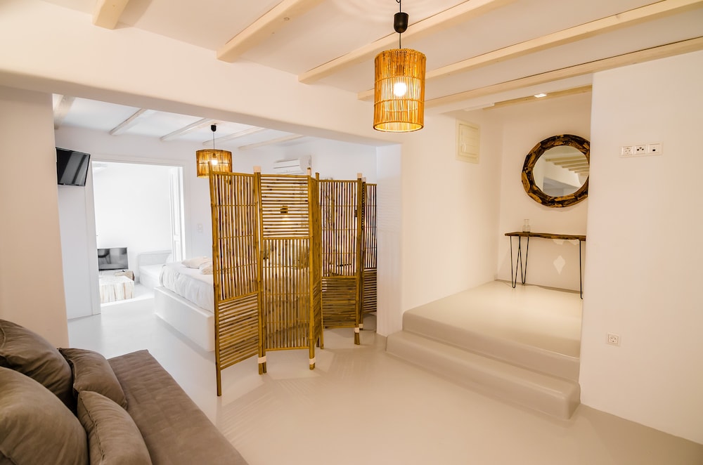 Eden View Suites & Villas 50/72