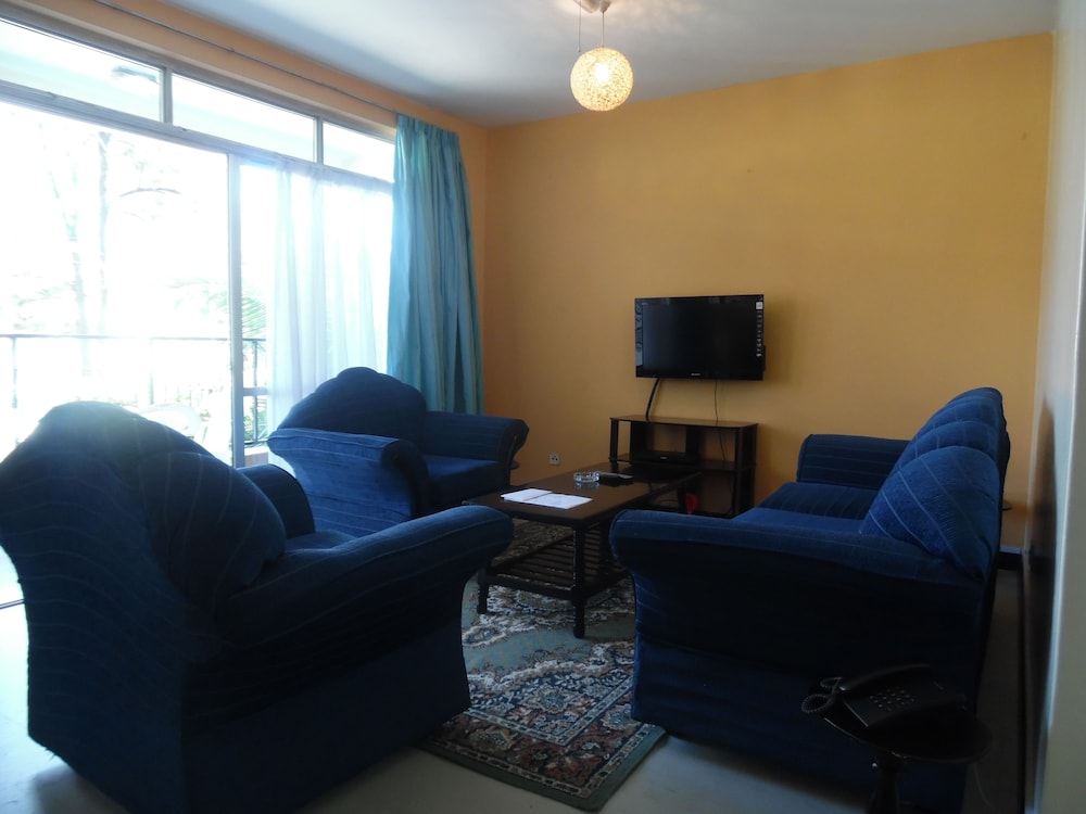 Samra Court 17/40