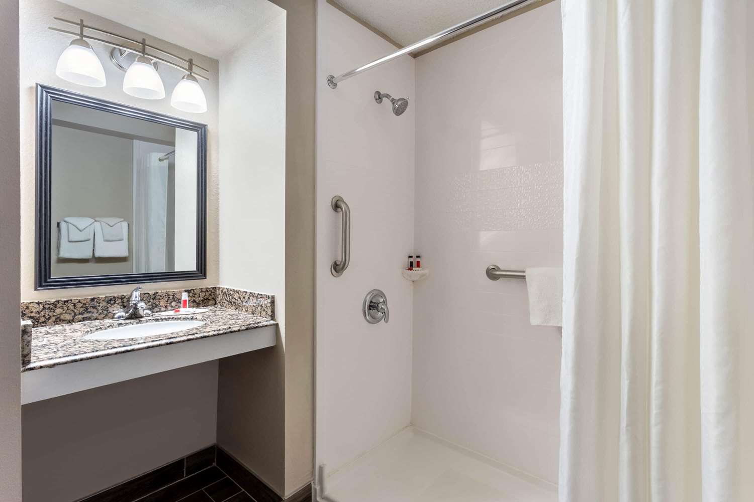 Baymont by Wyndham Rochester Mayo Clinic Area 18/18