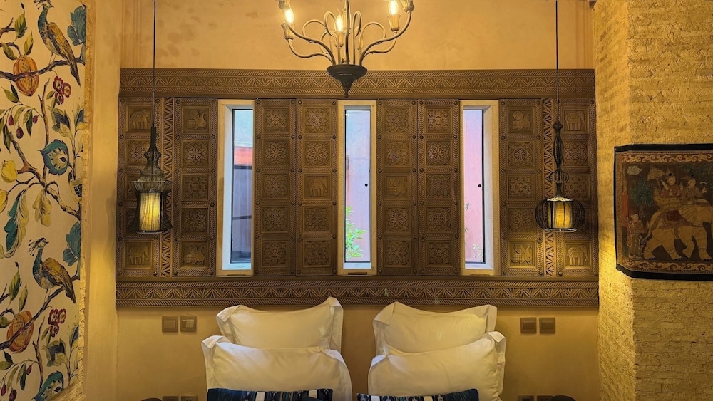 Karawan Riad 6/45