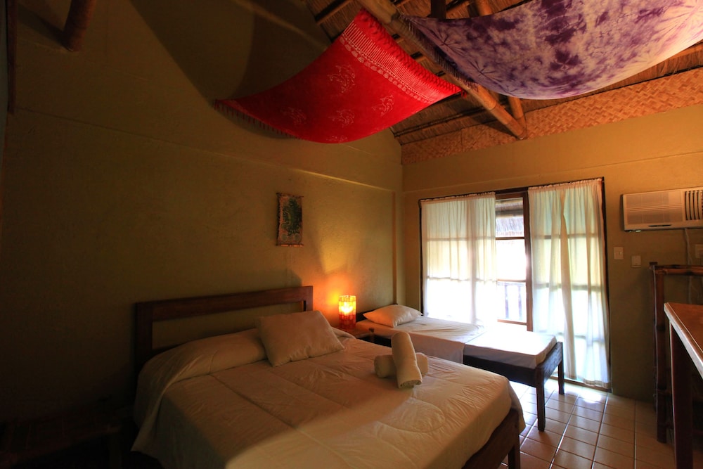 Hannah Hotel 24/54