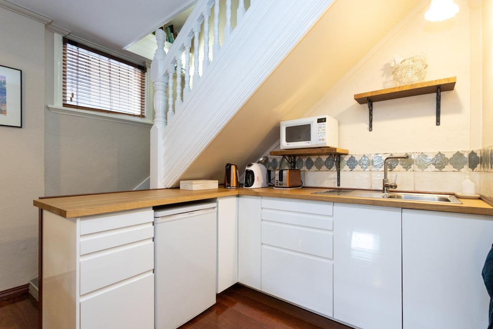 Fremantle Bed And Breakfast 6/45