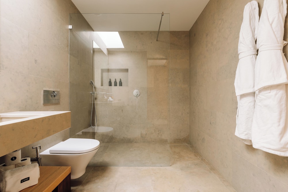 3 Bedrooms, Lake, Villa, King and Twin Beds, Private Pool