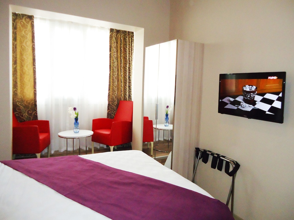 Apart 57 Taksim Harbiye 3/24