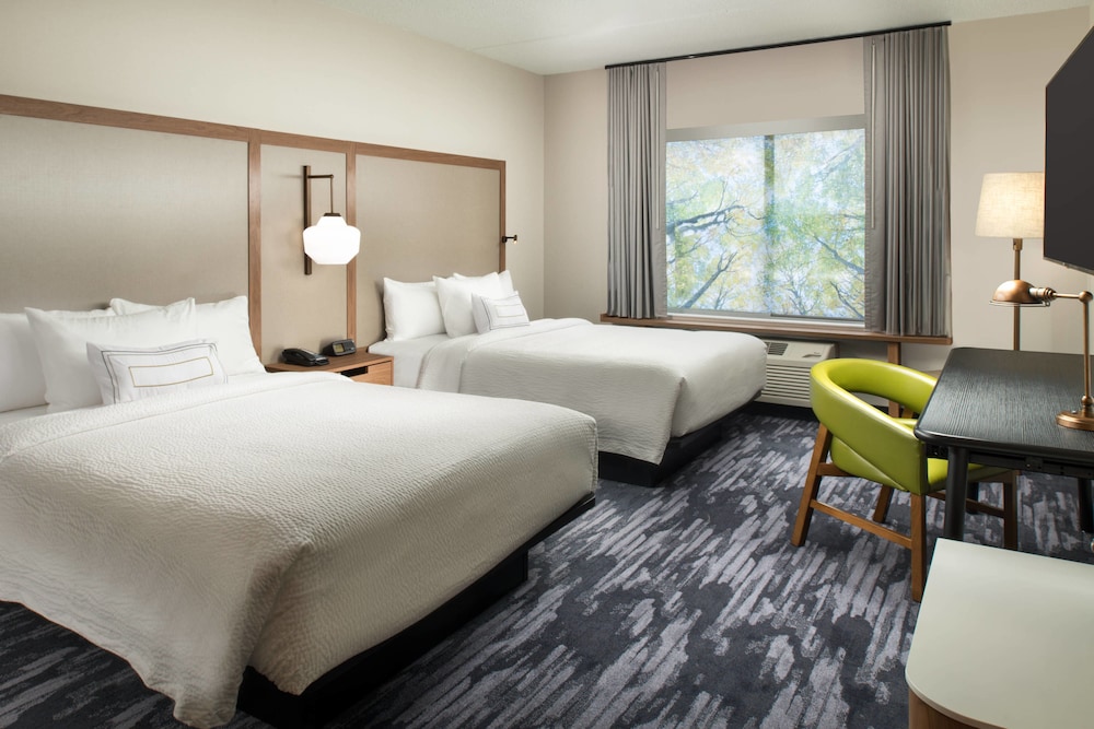 Fairfield Inn and Suites Athens Marriott 14/46