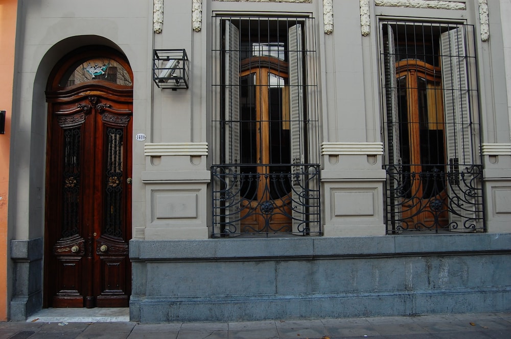 Sabatico Travelers Hostel 2/50