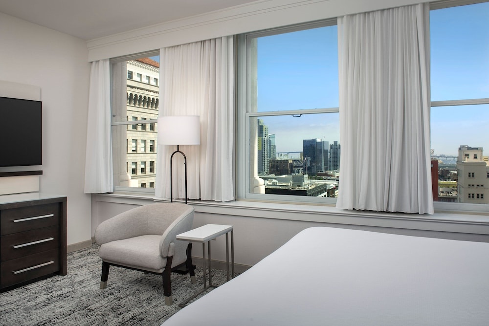 Courtyard By Marriott San Diego Downtown 36/45