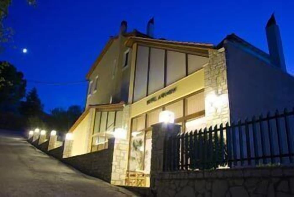 Ahilion Hotel 2/37
