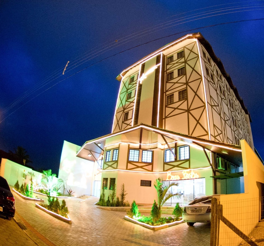 HOTEL OMA ZITA 1/32