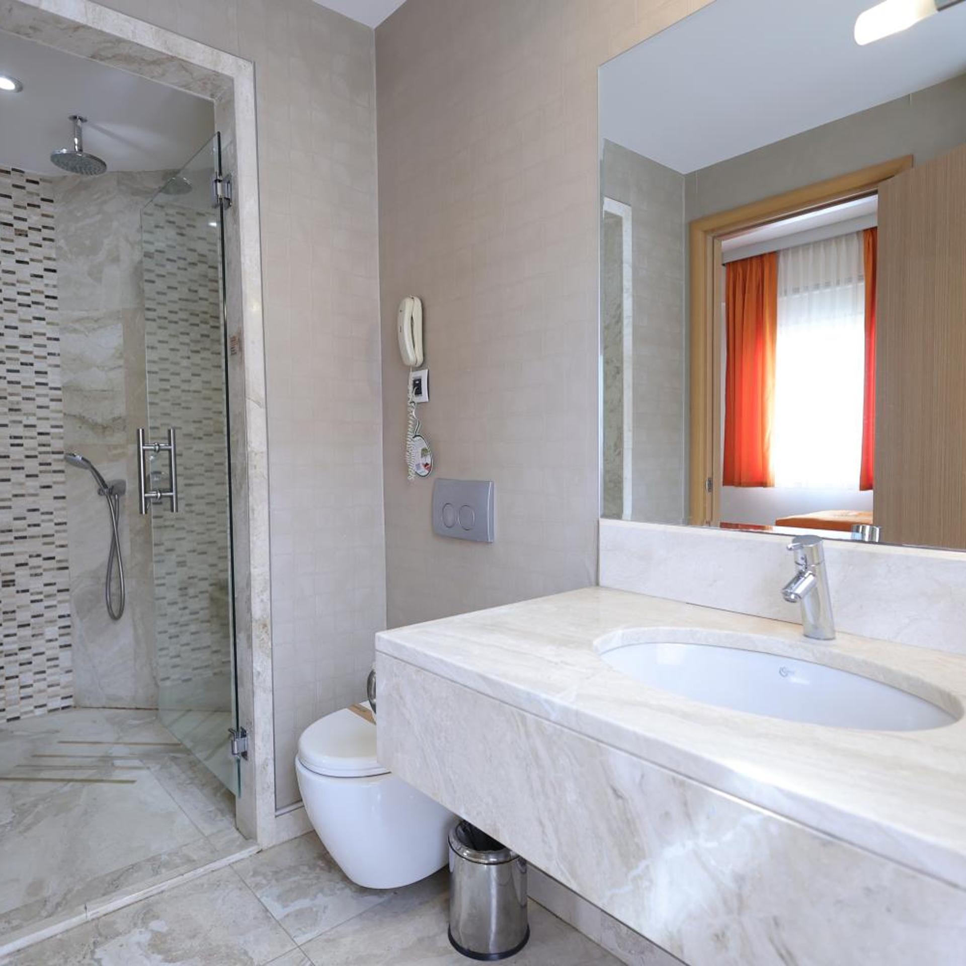 Orucoglu Oreko Hotel 54/55
