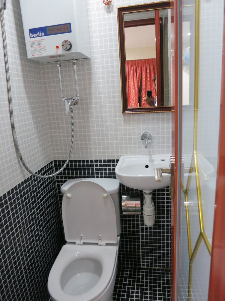 ROOM, TRIPLE