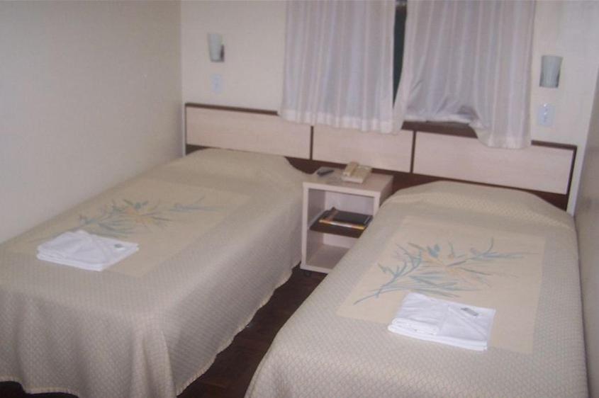 Standard, Twin Beds