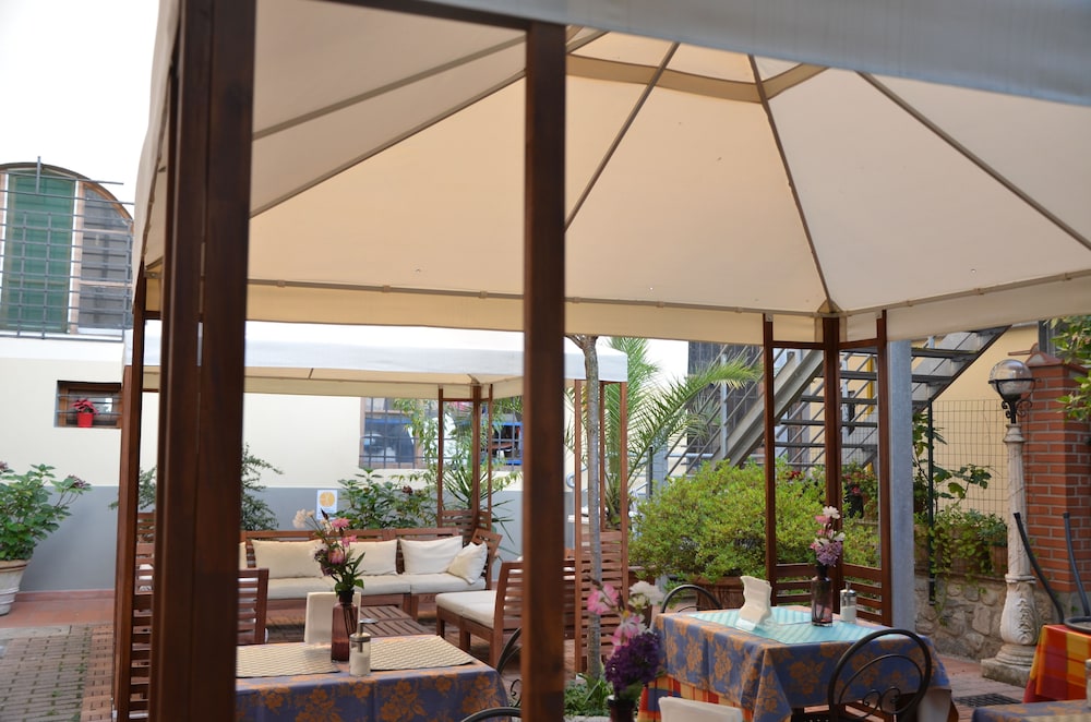 Hotel Mia Cara 47/50