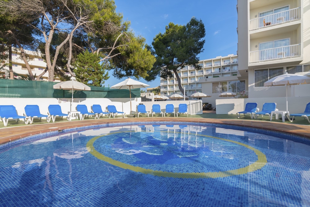 swimming pool spa
