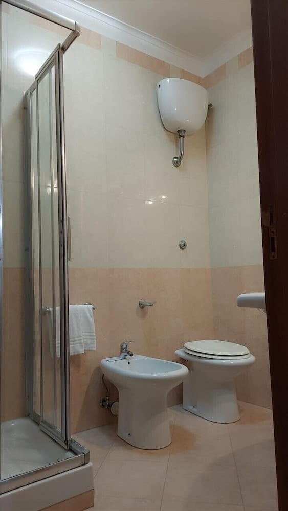 Hotel Serena 24/25