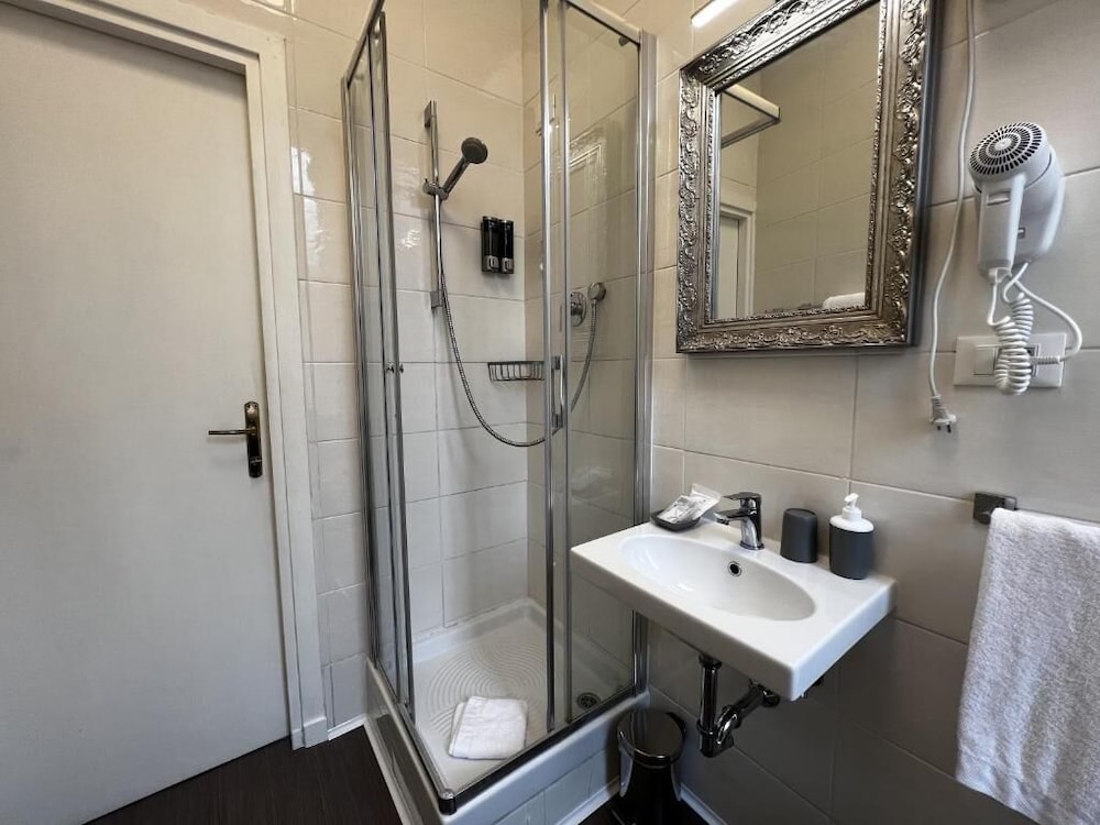 Hotel Genova Liberty 50/51