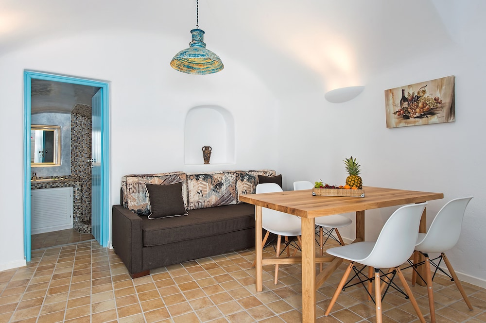 Ananda Suites 15/24