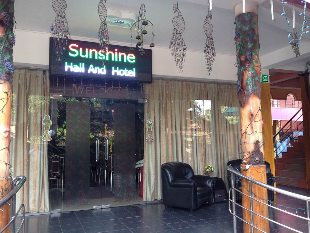 Sunshine Hotel And Hall 8/46