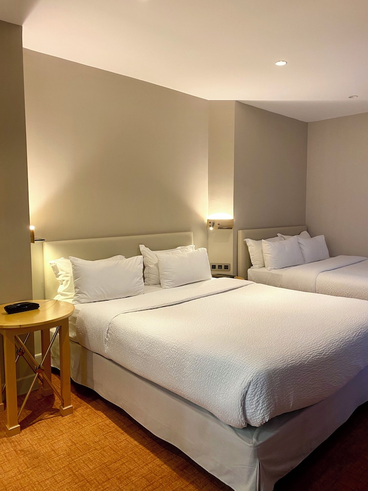 HOTEL CENTRAL SAINT GERMAIN 12/47