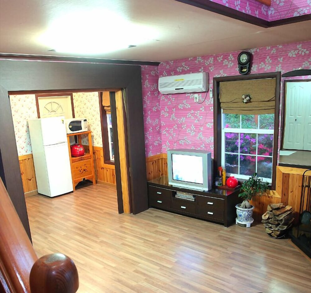 Taean Petit Maison Pension 16/50