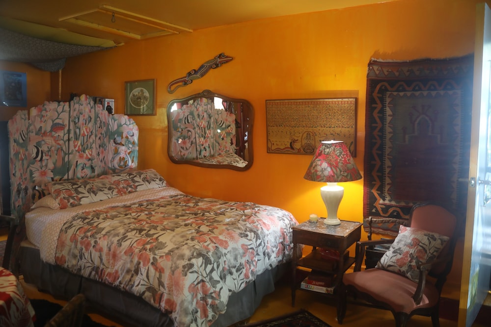 Ma'ukele Lodge 6/50