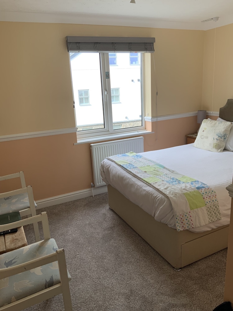 Green Apple Bed And Breakfast 10/35