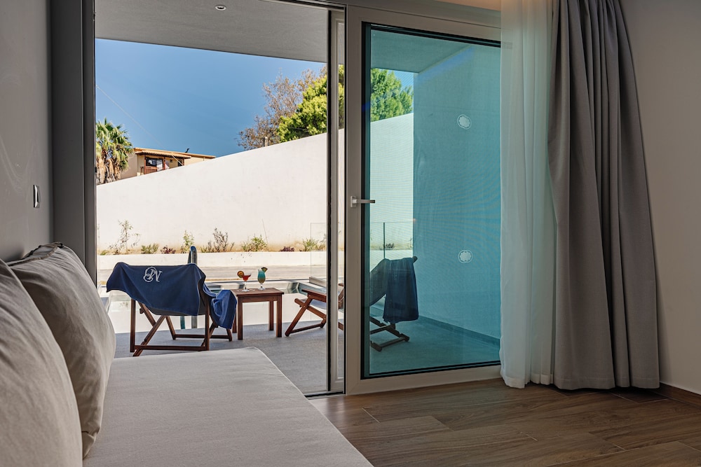Magique Bleu Suites 30/50